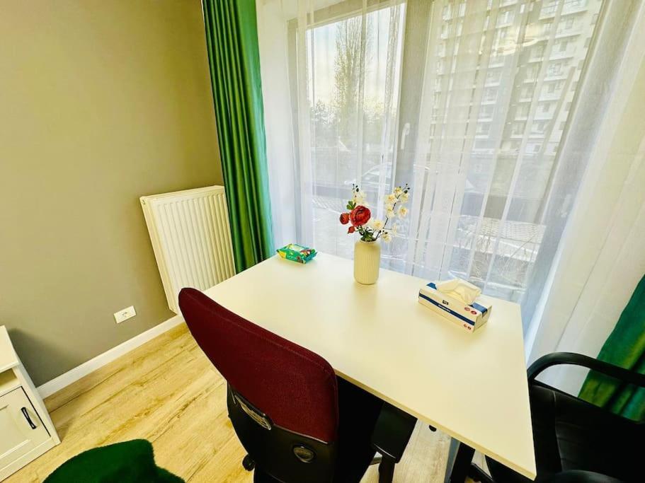 Zen Central Studio Bukarest Kültér fotó